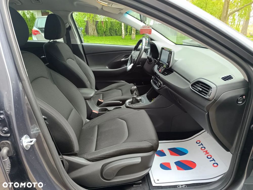 Hyundai i30 blue Kombi 1.6 CRDi Style - 33