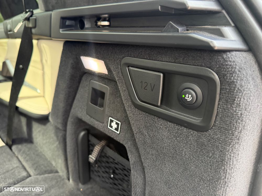 BMW X7 40 i xDrive Pack M Desportivo - 14