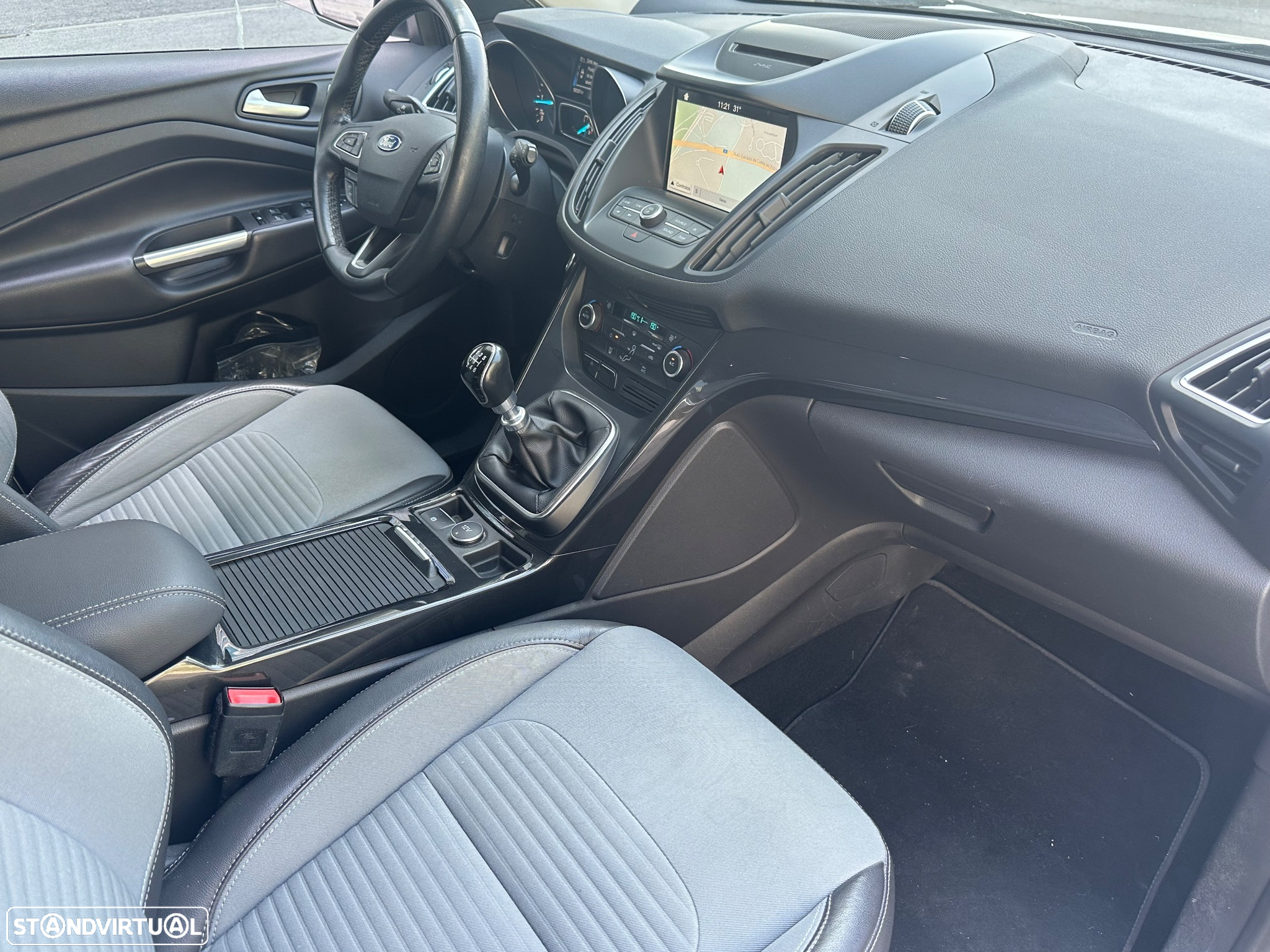 Ford Kuga 1.5 TDCi Titanium - 22