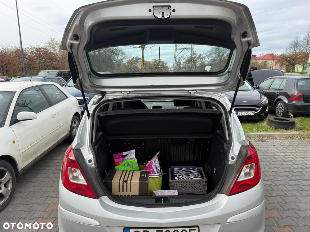 Opel Corsa 1.0 12V Essentia - 10