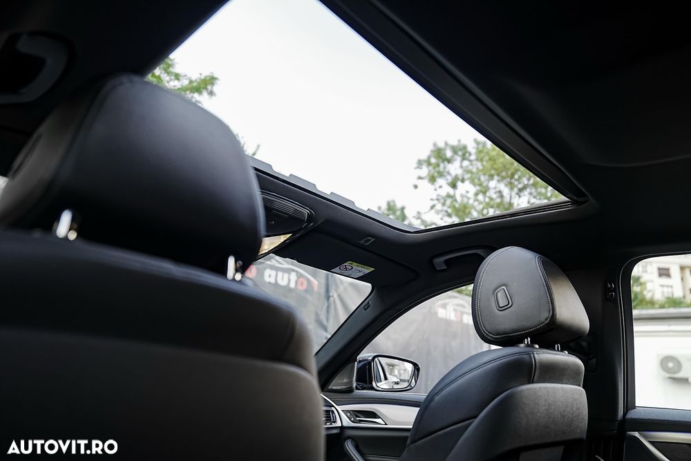 BMW Seria 5 520d Aut. Luxury Line - 16