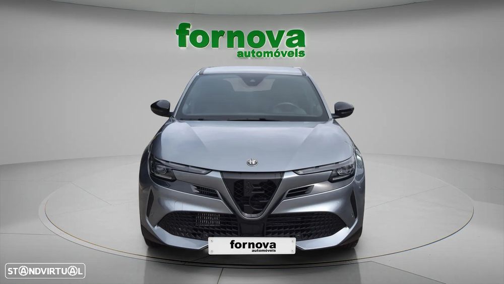 Alfa Romeo Junior 1.2 Sport Speciale eDCT6 - 2