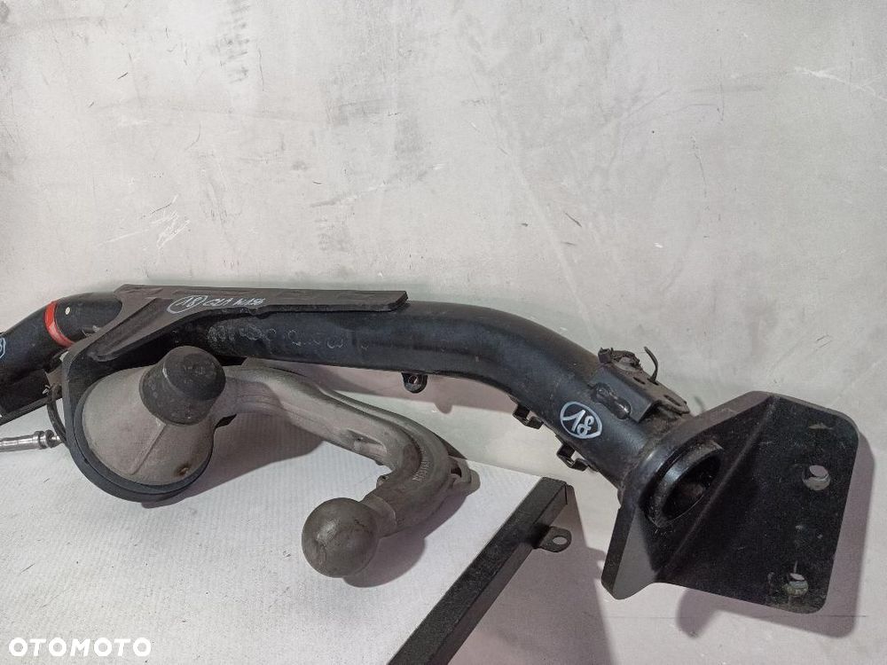 HAK HOLOWNICZY ELEKTRYCZNY MERCEDES GLA W156 HAK HOLOWNICZY ELEKTRYCZNY MERCEDES GLA W156 - 11