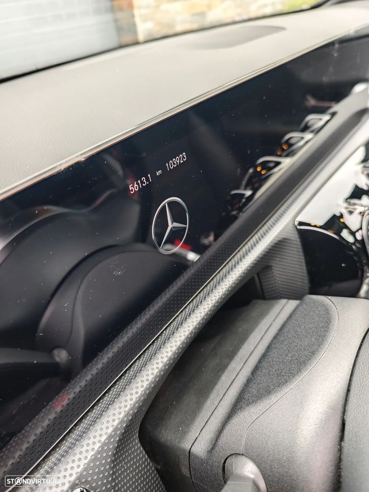 Mercedes-Benz A 200 Limousine AMG Line - 6