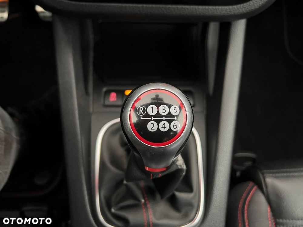 Volkswagen Scirocco - 35