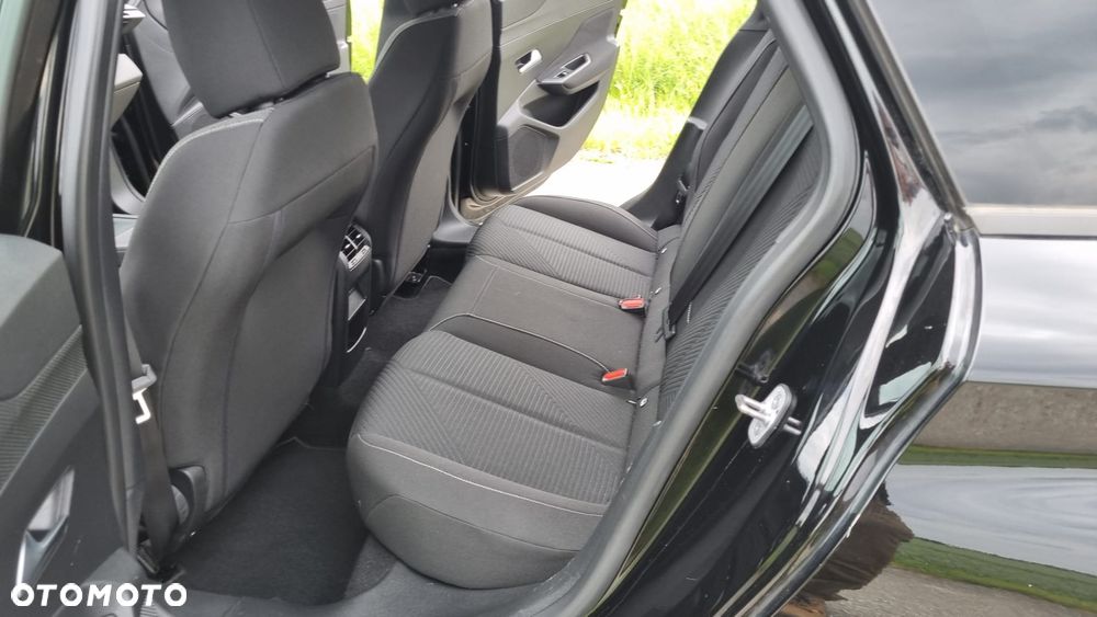 Peugeot 308 180 e-EAT8 GT - 34