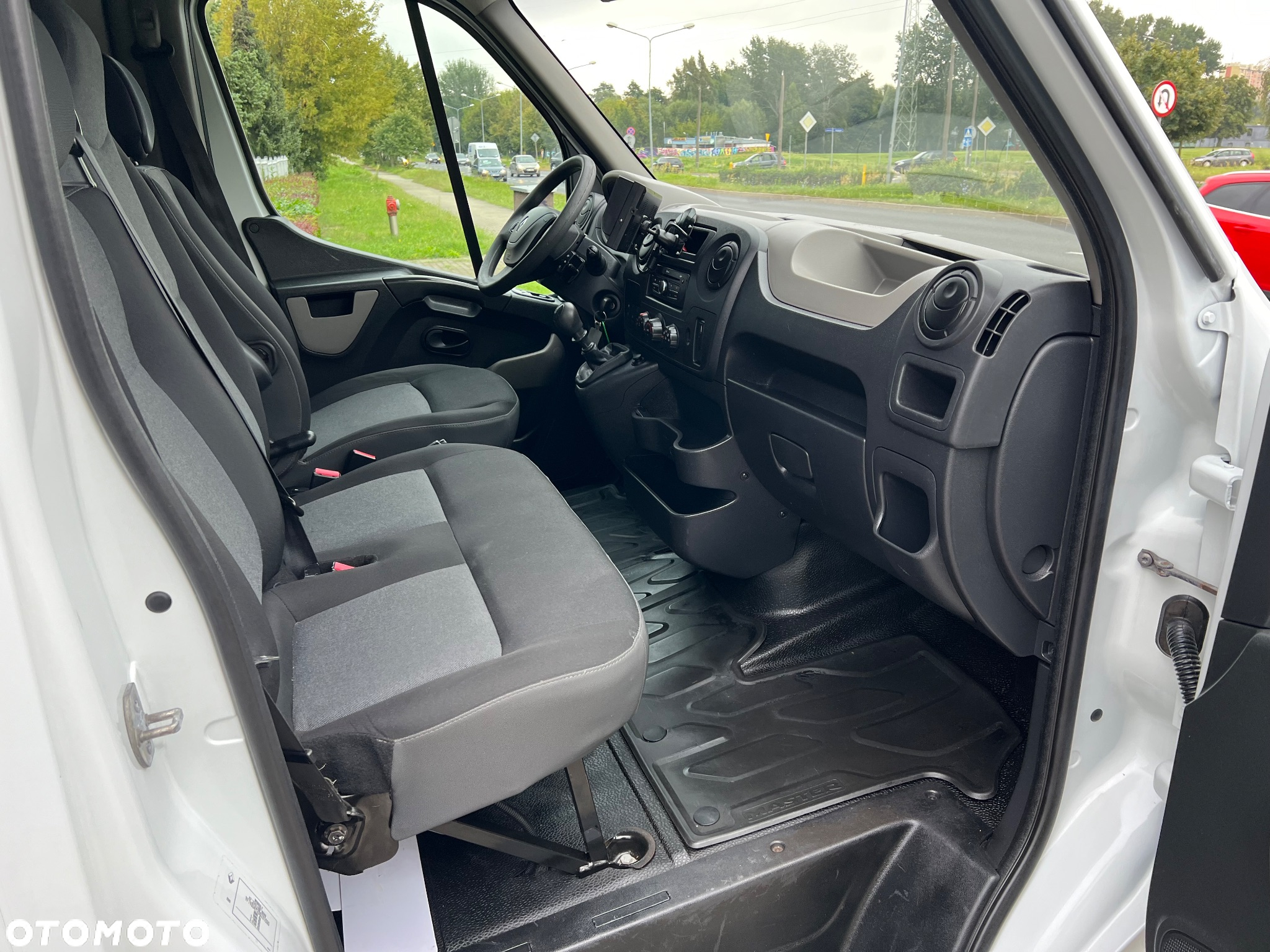 Renault MASTER 2,3 DCI 136KM FIRANKA PLANDEKA NISKI PRZEBIEG - 23