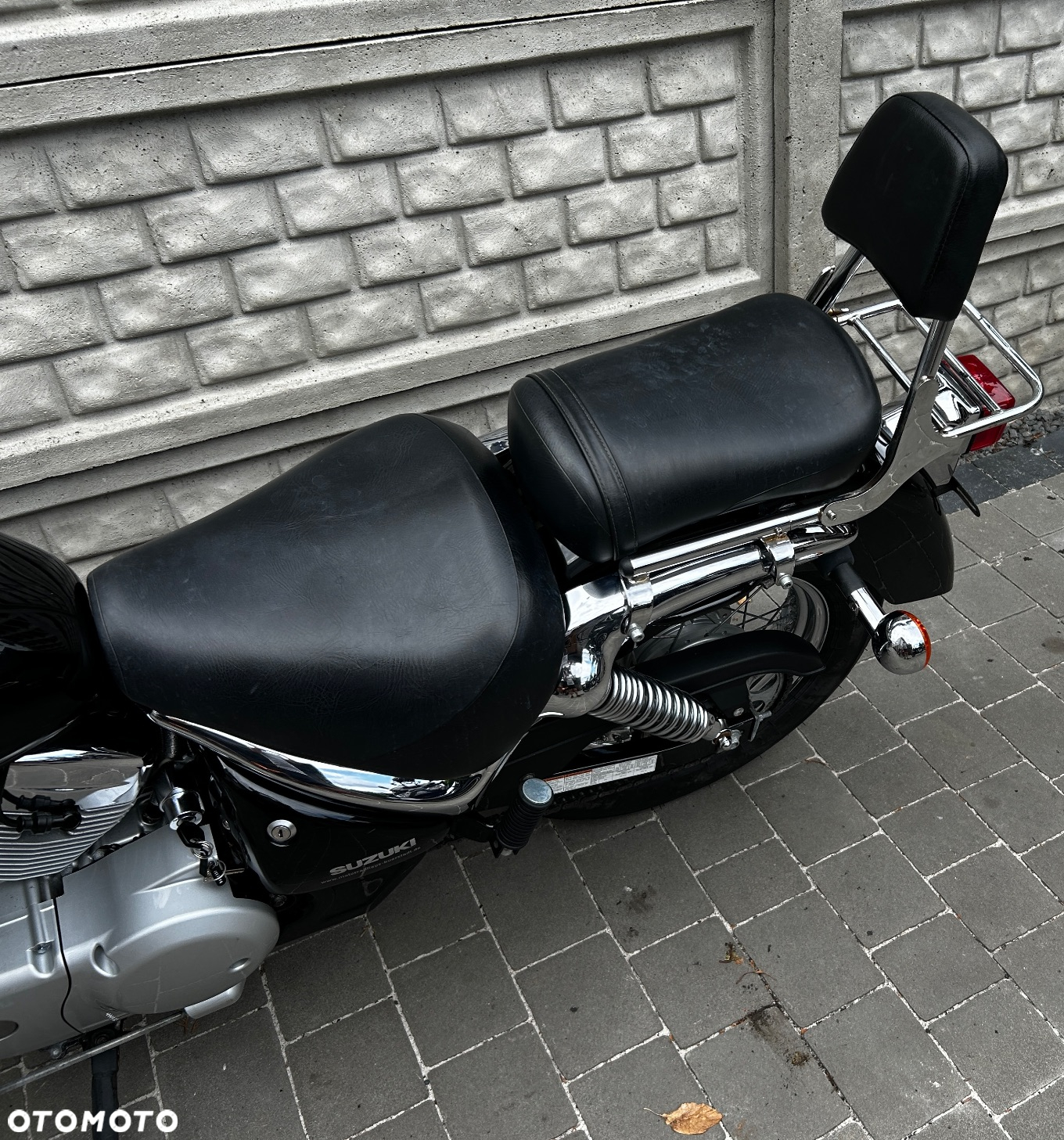 Suzuki Intruder - 13