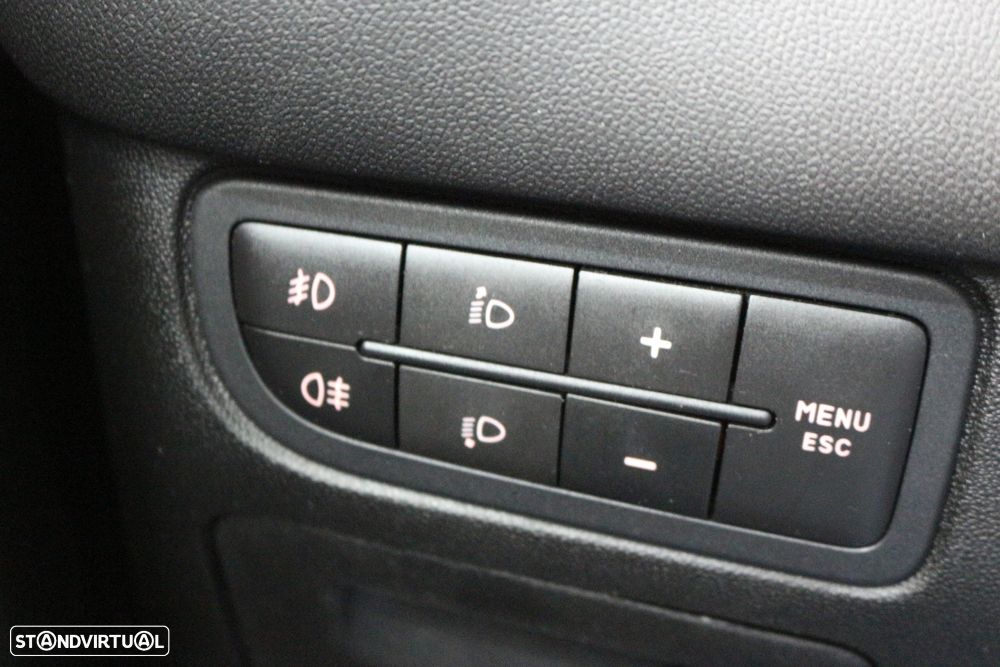 Fiat Punto Evo ver-1-3-m--jet-lounge-s-s - 34