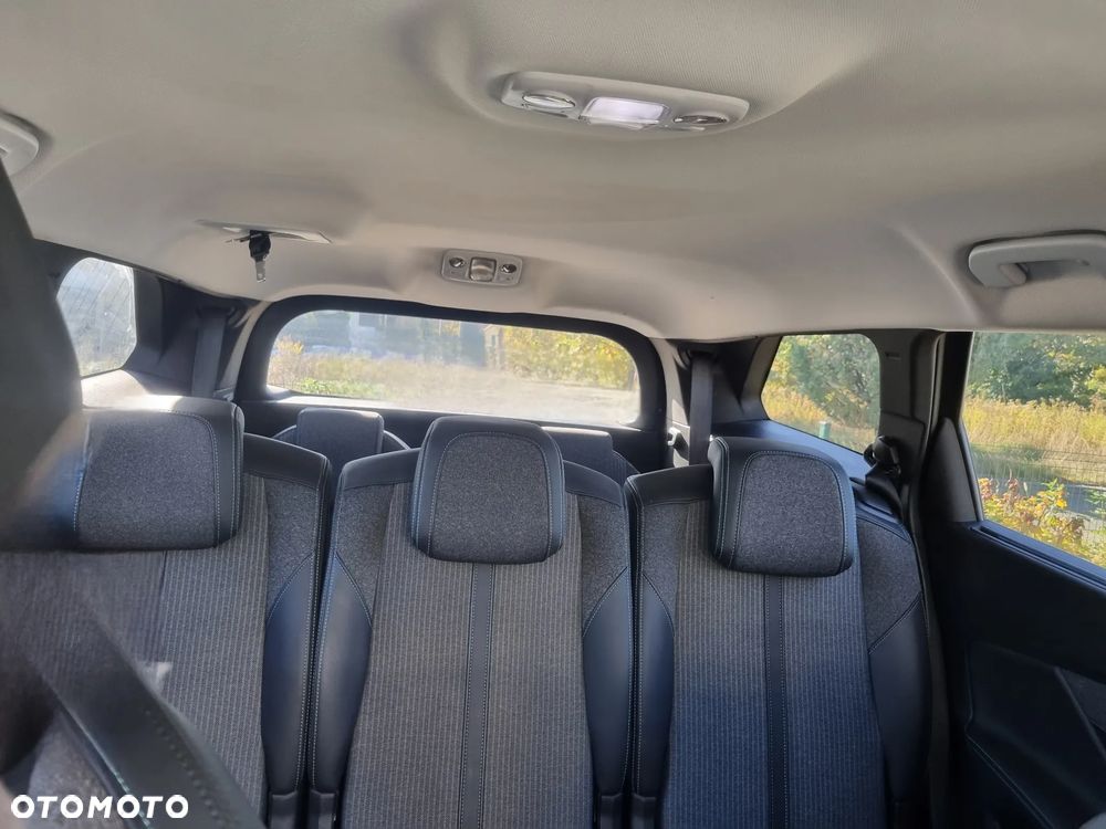 Peugeot 5008 1.2 PureTech Allure Pack S&S EAT8 - 19