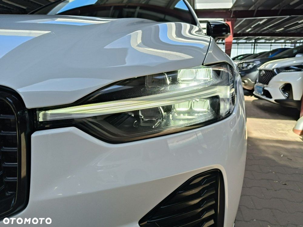 Volvo XC 60 B4 D AWD R-Design - 7