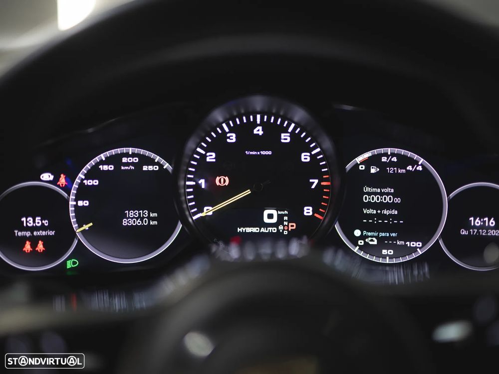 Porsche Cayenne Coupé E-Hybrid - 19