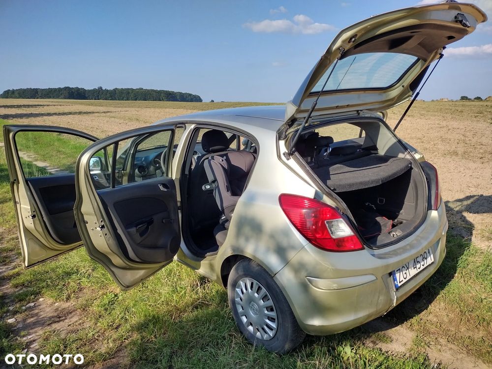 Opel Corsa 1.2 16V Enjoy - 6