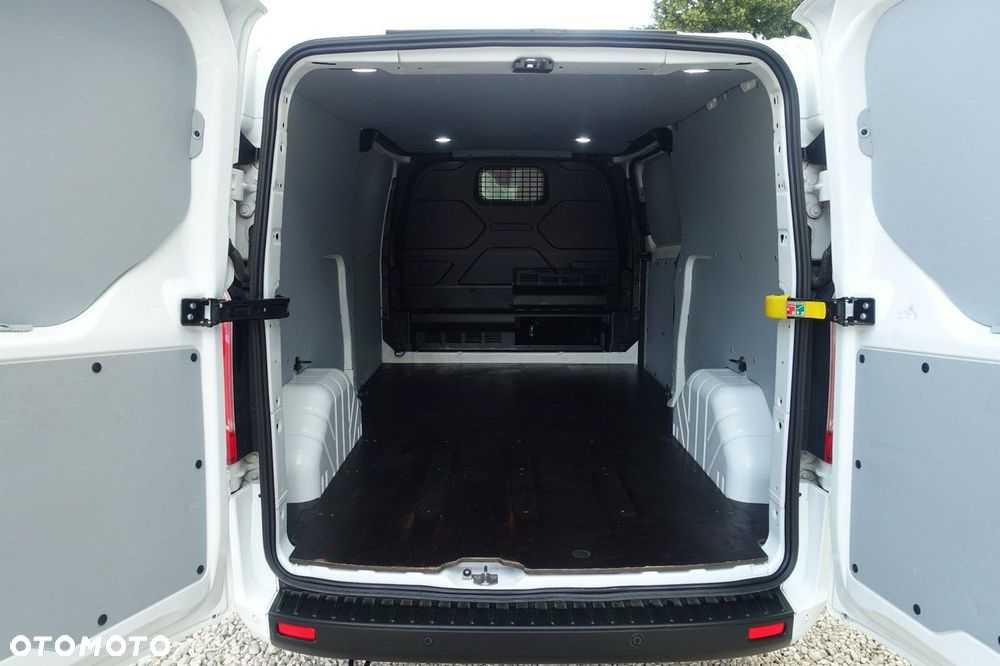 Ford Transit Custom - 14
