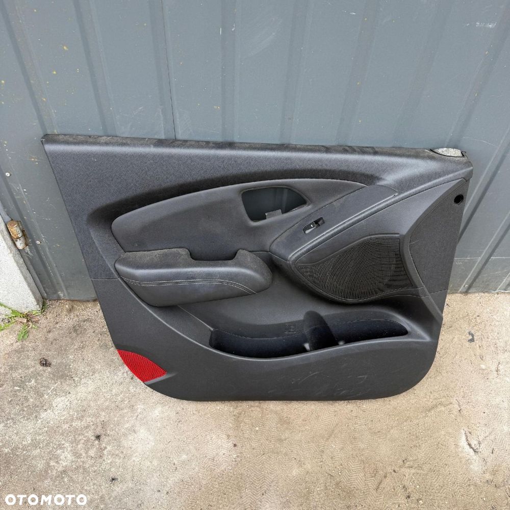 Boczek Tapicerka Drzwi Prawy Przód Hyundai Ix35 - 2