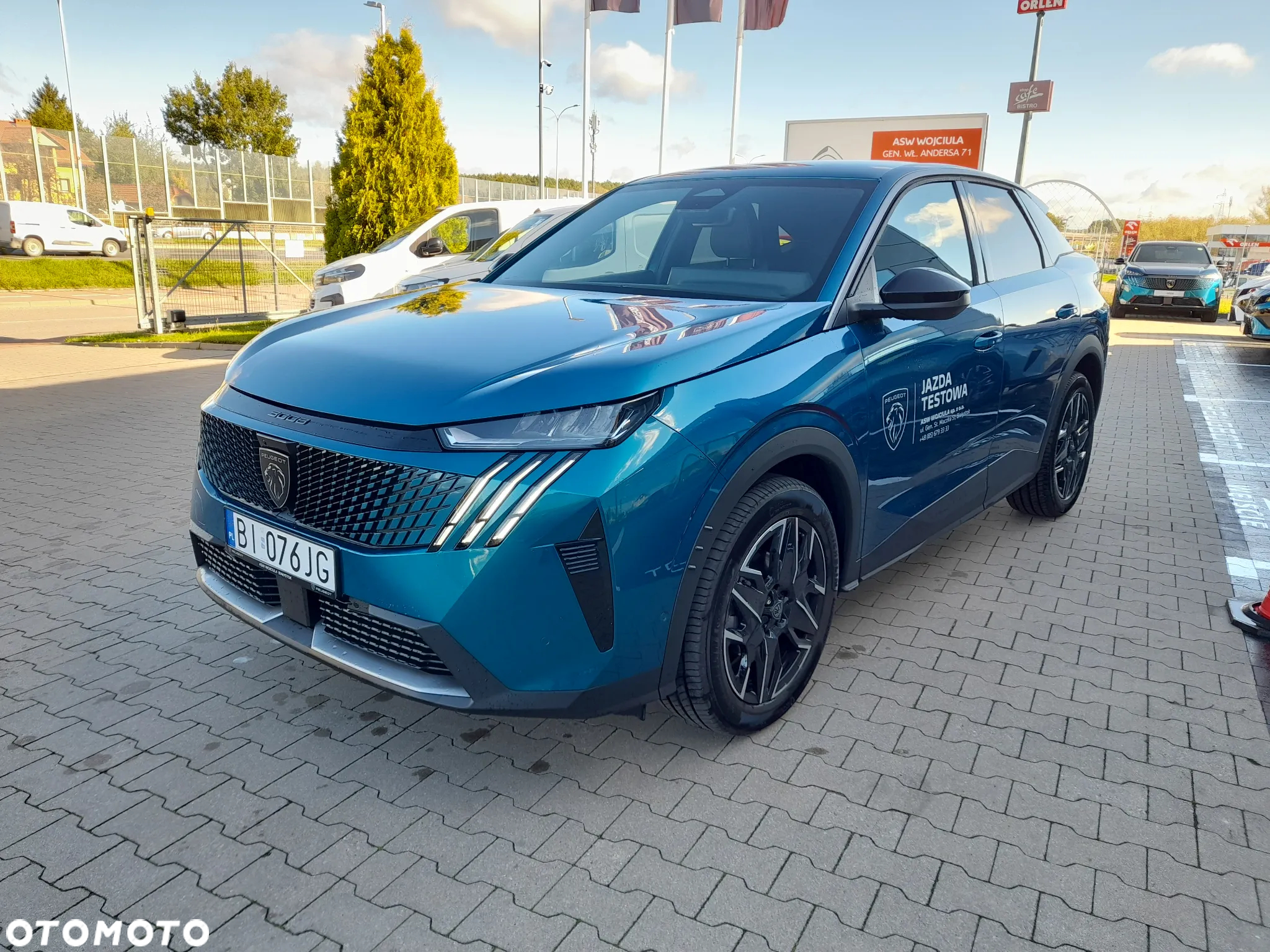 Peugeot 3008 1.2 PureTech mHEV Allure Pack S&S e-DCS6 - 4