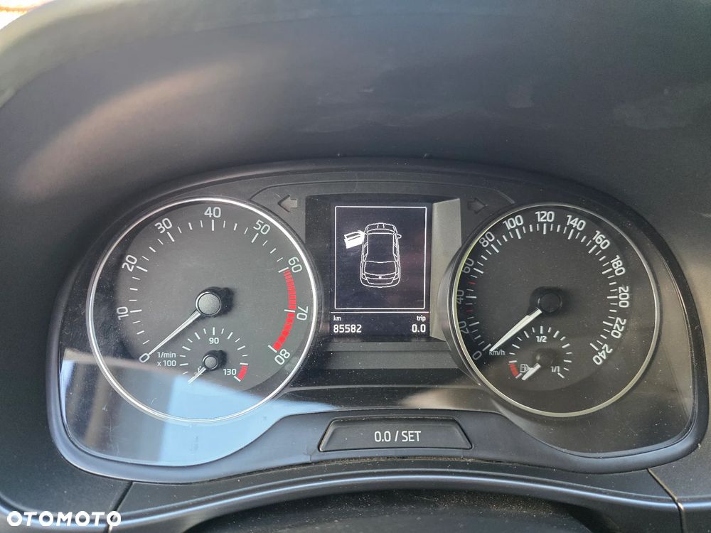 Skoda Fabia 1.0 TSI DSG Clever - 25