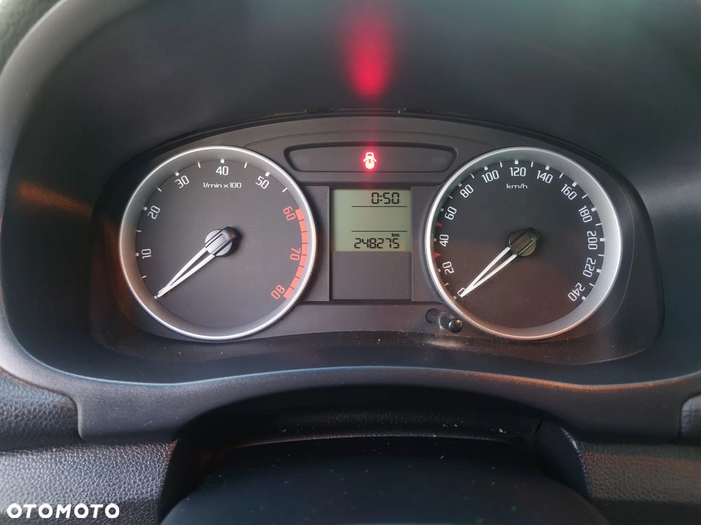 Skoda Roomster 1.6 16V - 14
