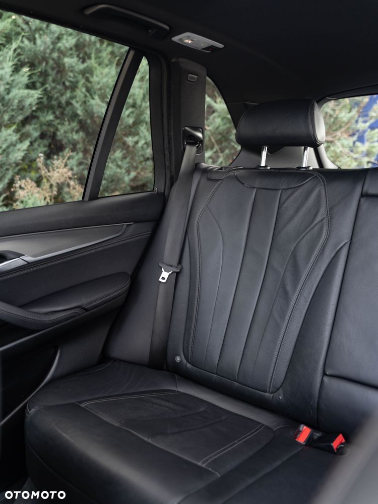 BMW X5 xDrive25d - 39