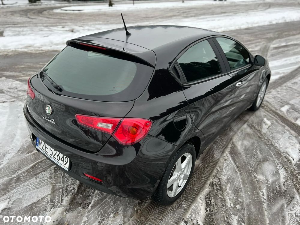 Alfa Romeo Giulietta 1.6 JTDM Veloce - 4