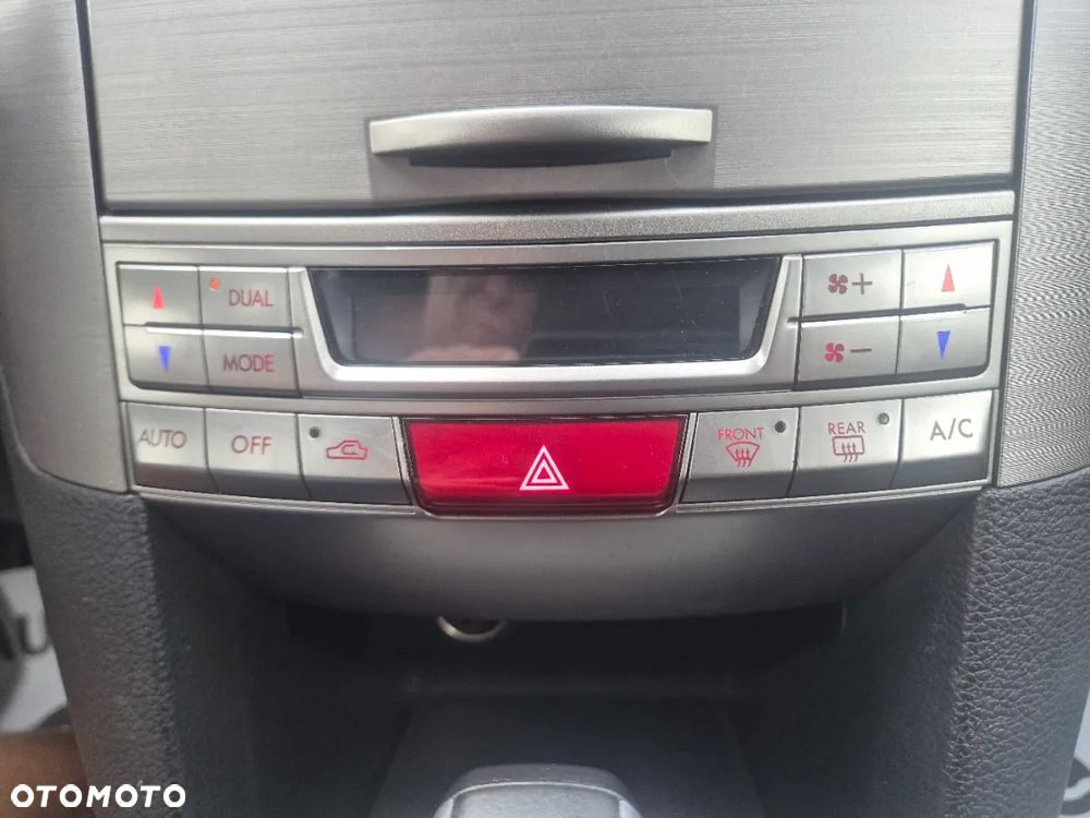 Subaru Legacy 2.5i Lineartronic Comfort - 22