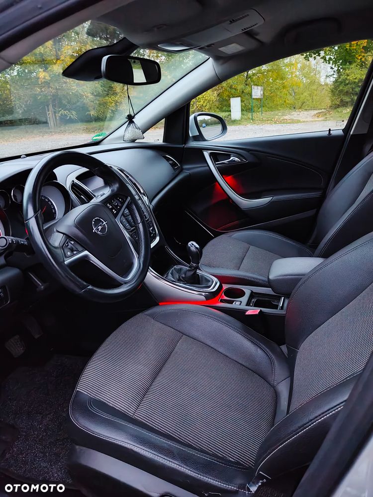 Opel Astra 1.6 Cosmo - 12