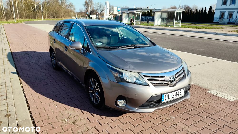 Toyota Avensis 2.0 D-4D Edition (2014) - 5