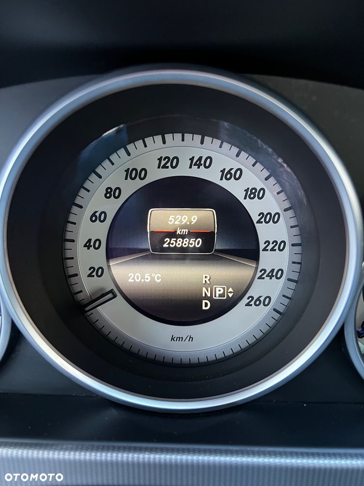 Mercedes-Benz Klasa E 220 BlueTEC 7G-TRONIC Avantgarde - 9
