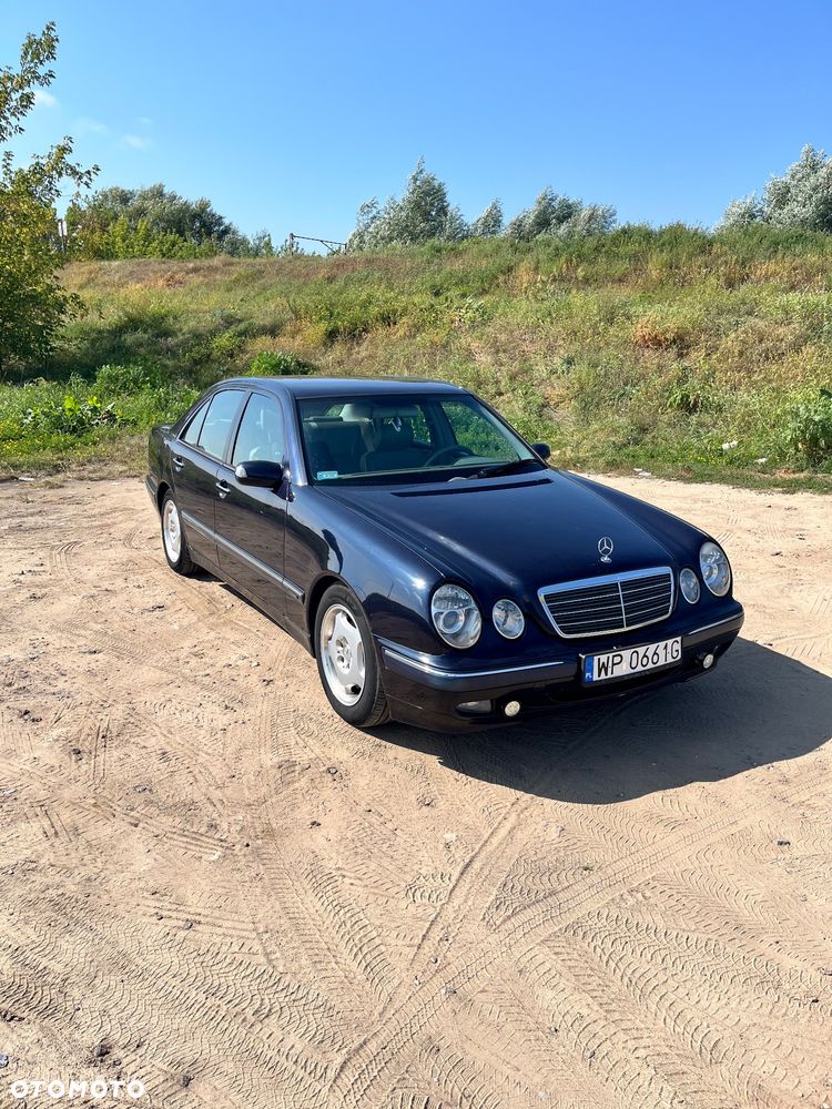 Mercedes-Benz Klasa E - 5
