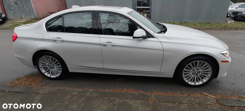 BMW Seria 3 328i xDrive Luxury Line - 5