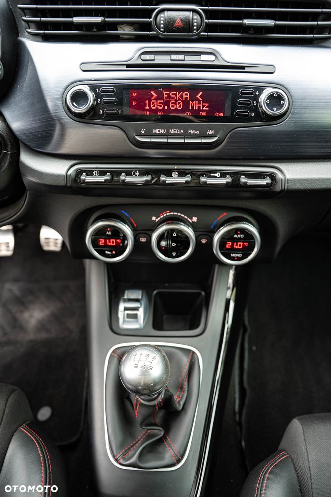 Alfa Romeo Giulietta 1.6 JTDM 16V Impression - 16