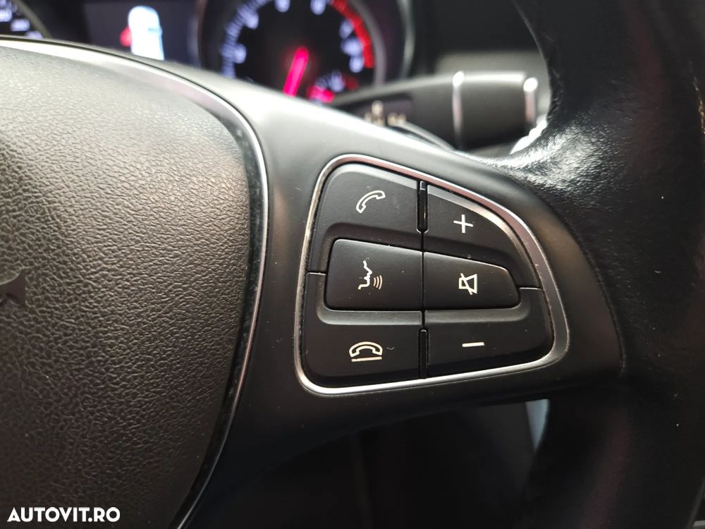 Mercedes-Benz GLA - 19