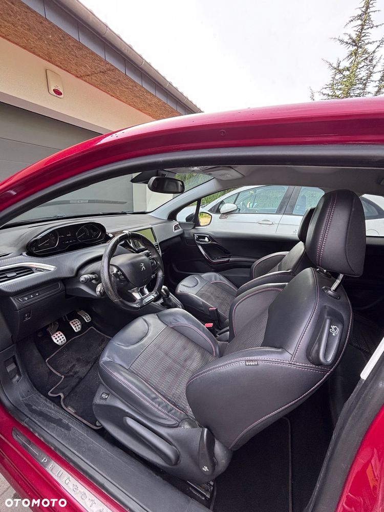 Peugeot 208 - 6