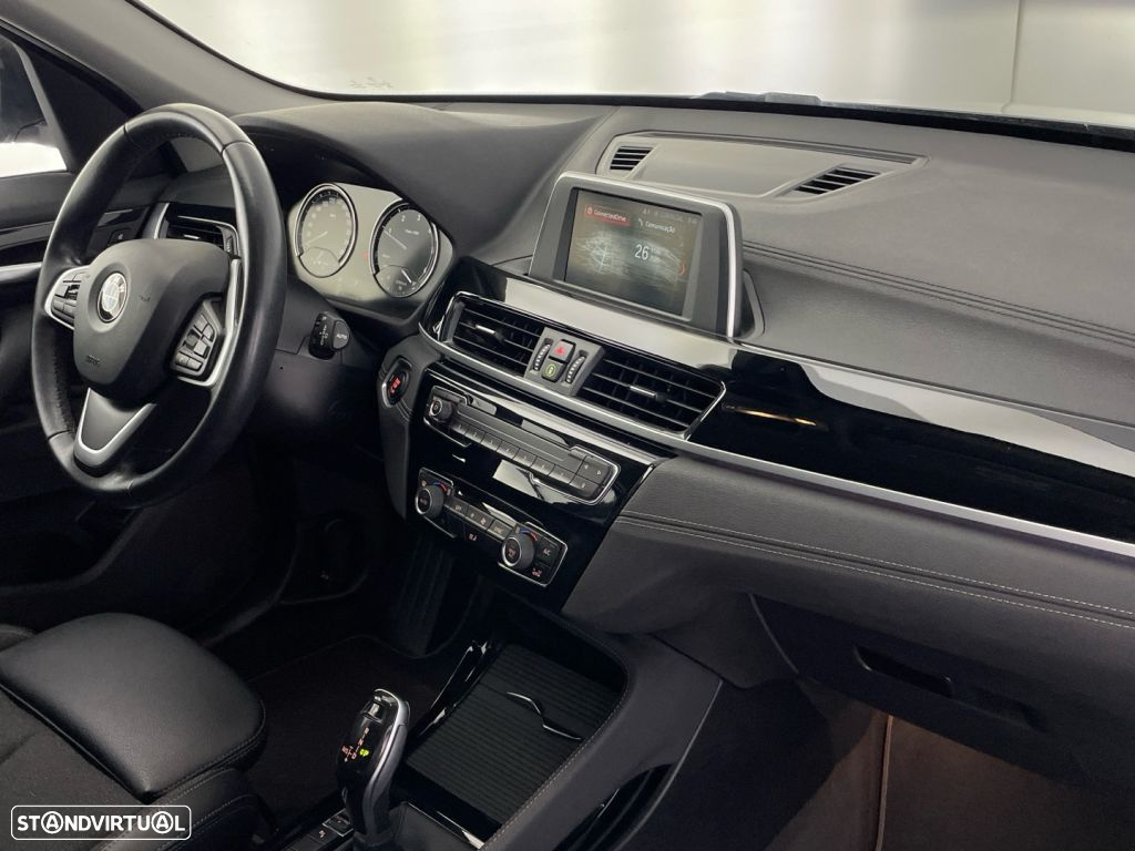 BMW X1 16 d sDrive Auto - 24