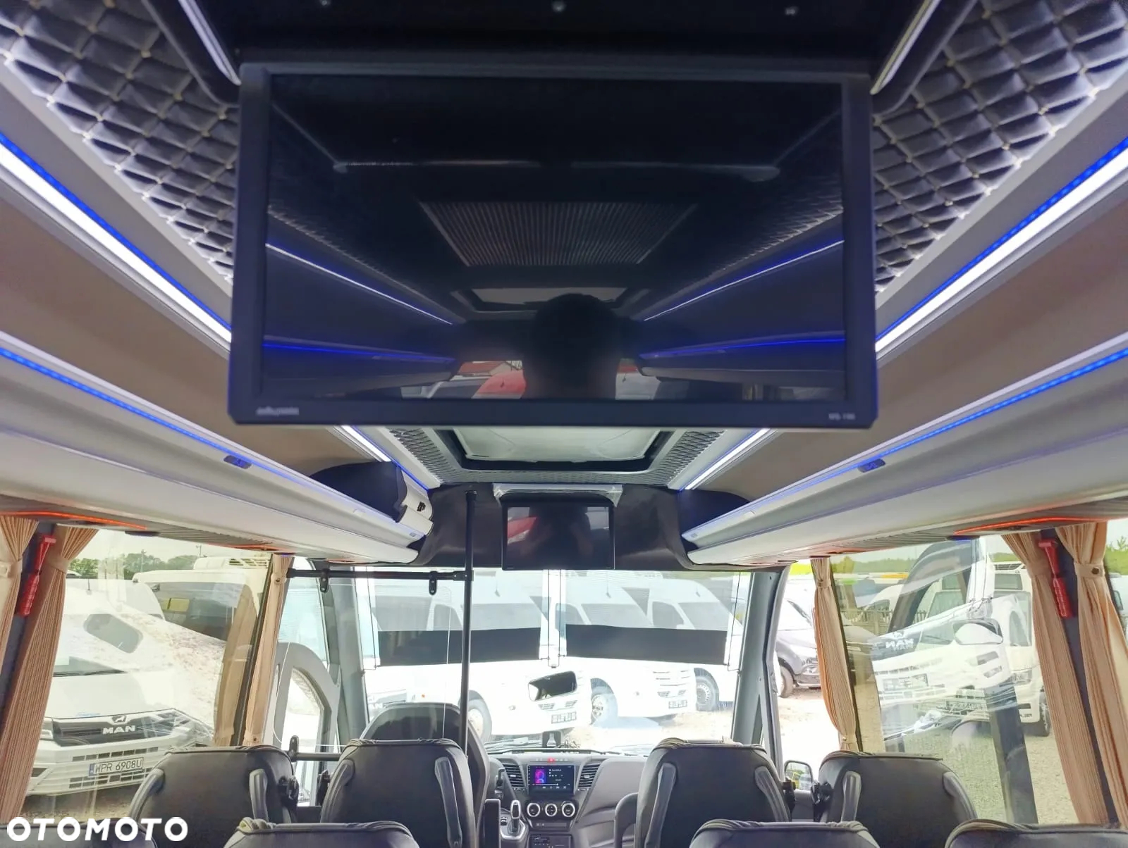 Iveco Mercus Daily 70C21 - 28