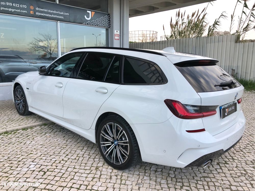 BMW 320 e Pack Desportivo M Auto - 11