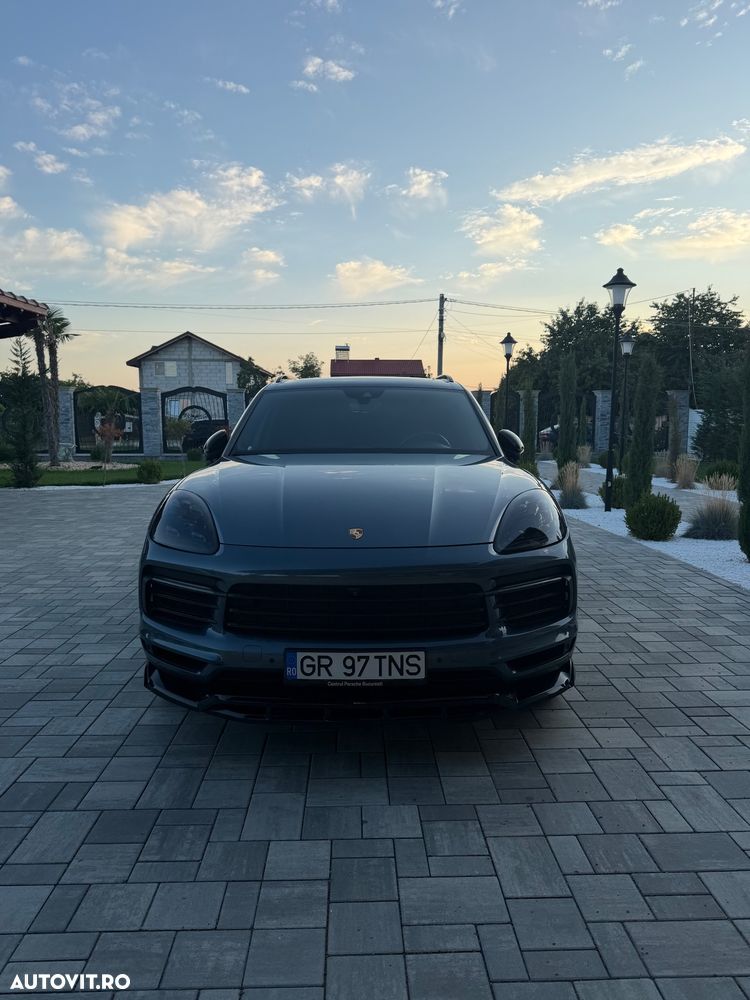 Porsche Cayenne S - 4