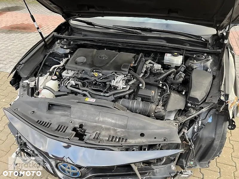 Toyota Camry - 8