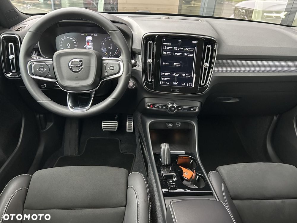 Volvo XC 40 B4 B R-Design - 19