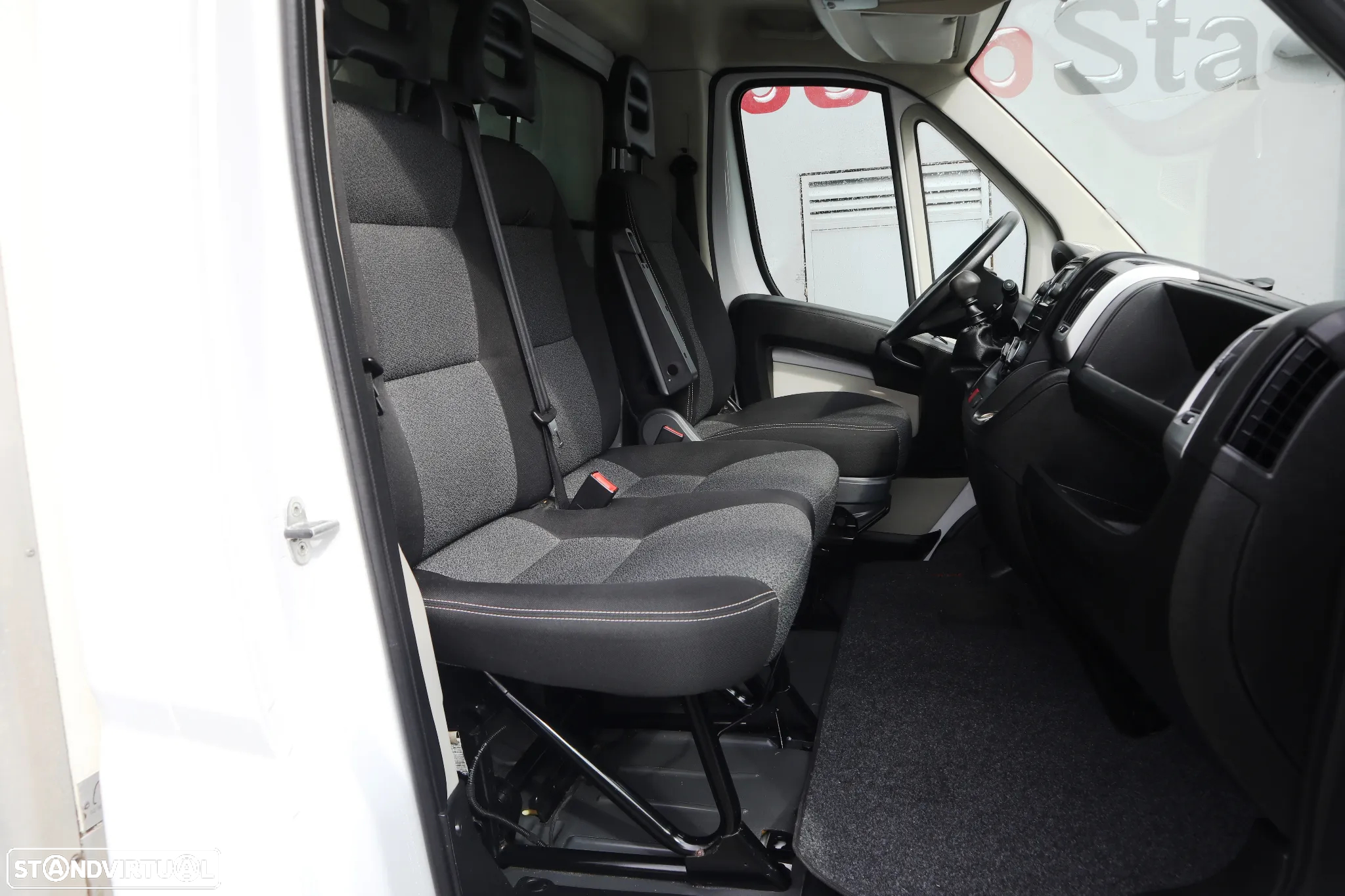 Fiat Ducato 2.3 MTJ 130 Contentor + plataforma - 14
