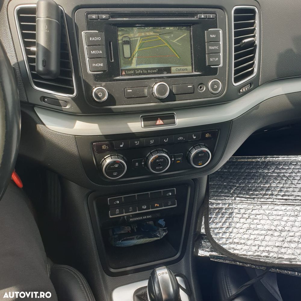 Volkswagen Sharan 2.0 TDI DSG BlueMotion Technology Highline - 11