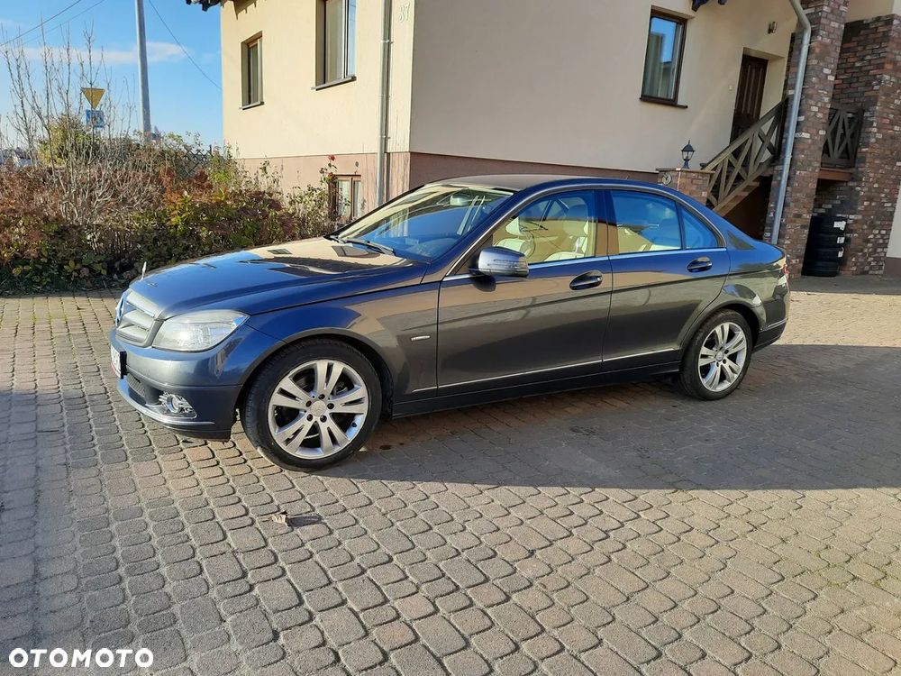 Mercedes-Benz Klasa C 220 CDI DPF Avantgarde - 8