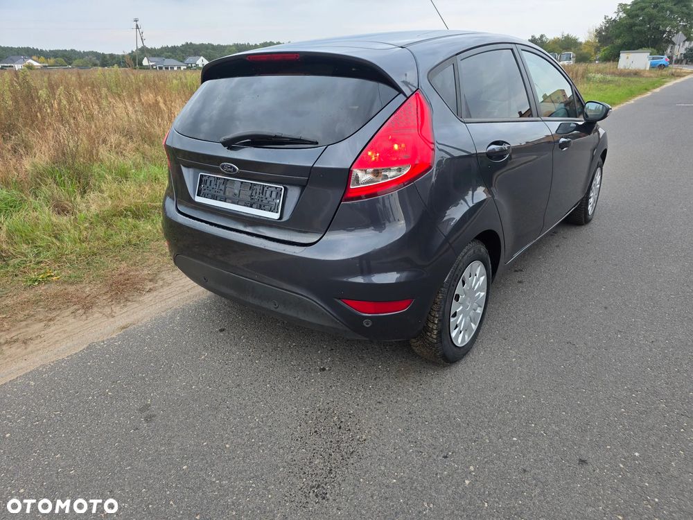 Ford Fiesta 2009 photo 3