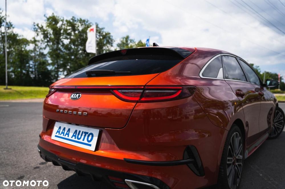 Kia ProCeed - 14