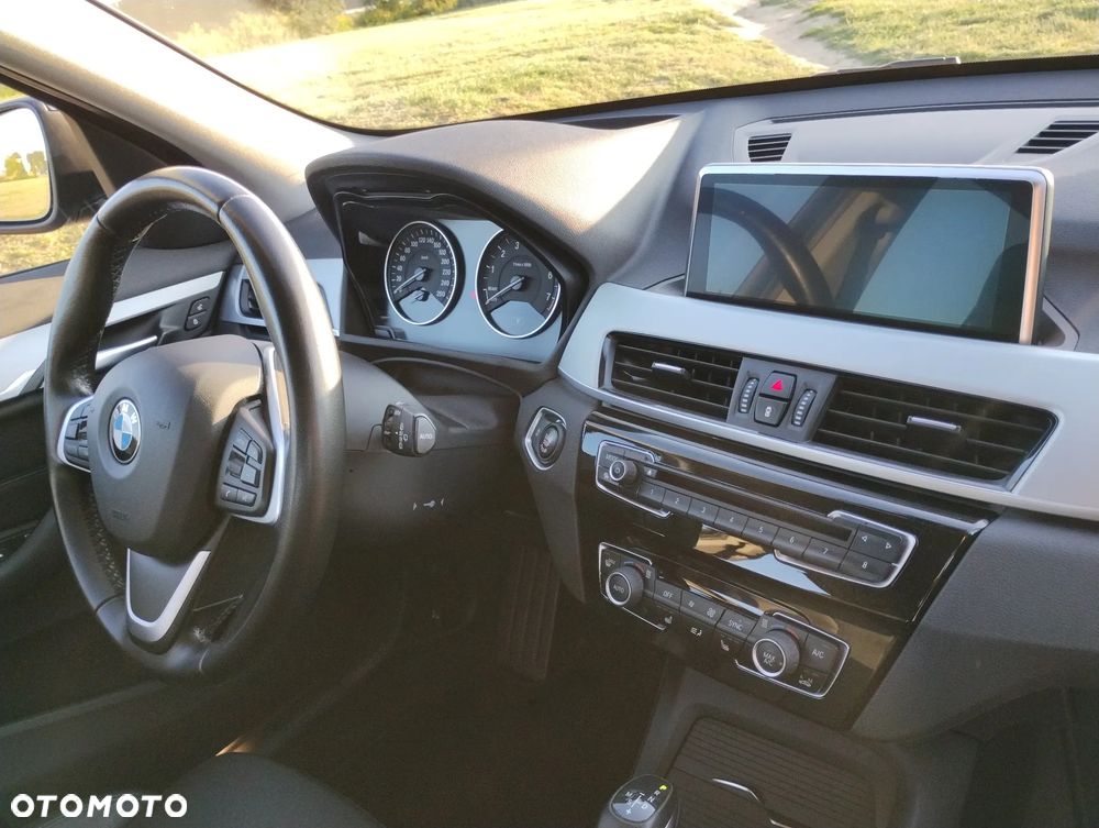 BMW X1 xDrive25i Advantage - 15