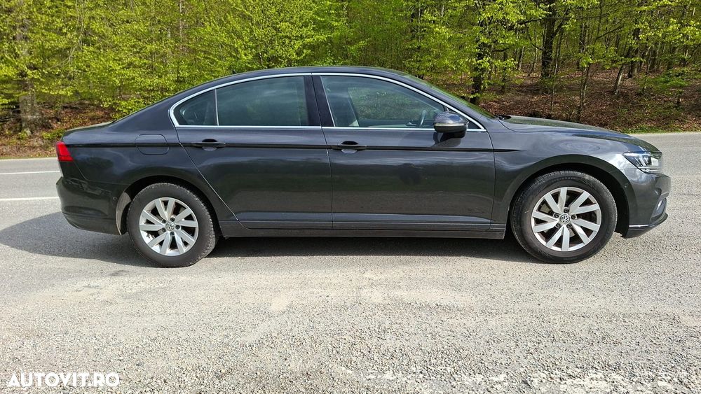 Volkswagen Passat 1.6 TDI SCR DSG Comfortline - 13