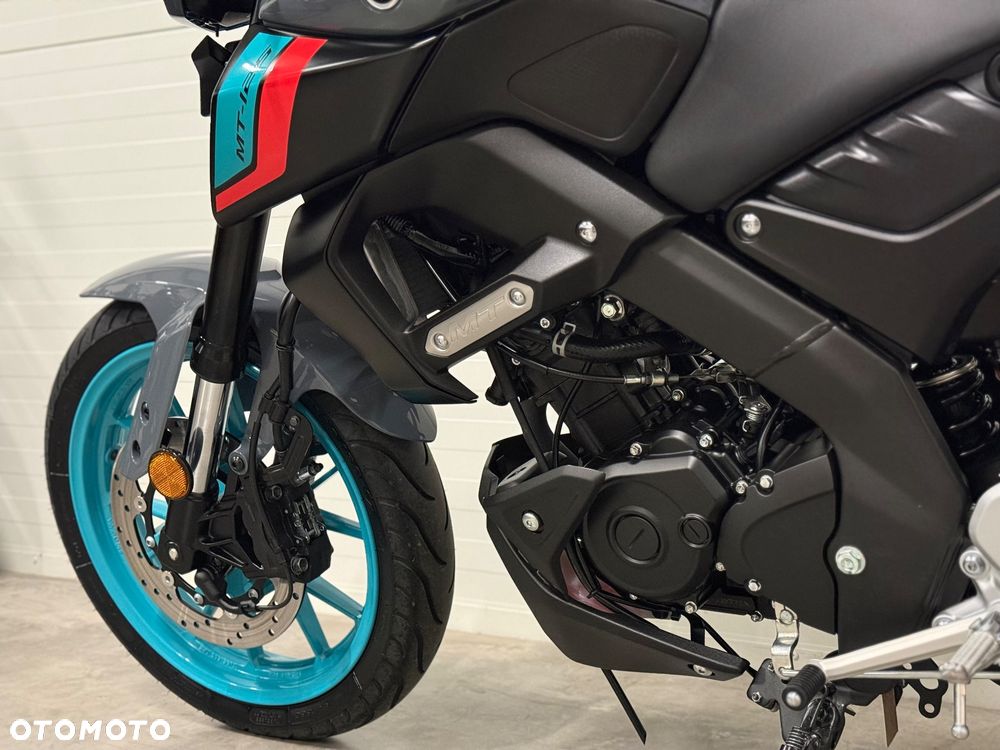 Yamaha MT - 32