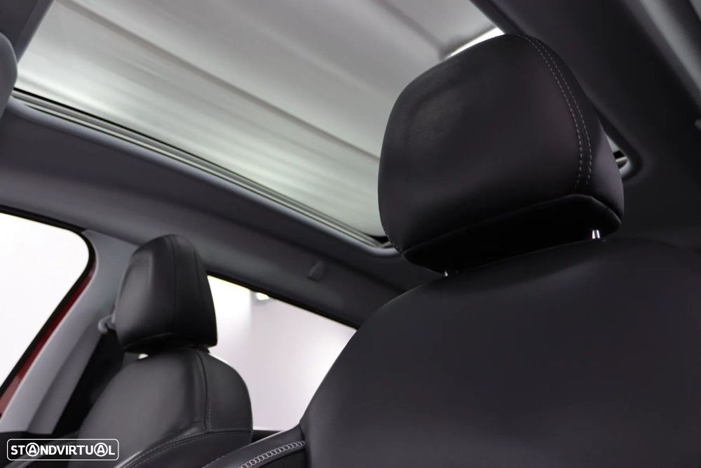 Peugeot 2008 1.2 PureTech Crossway EAT6 - 7