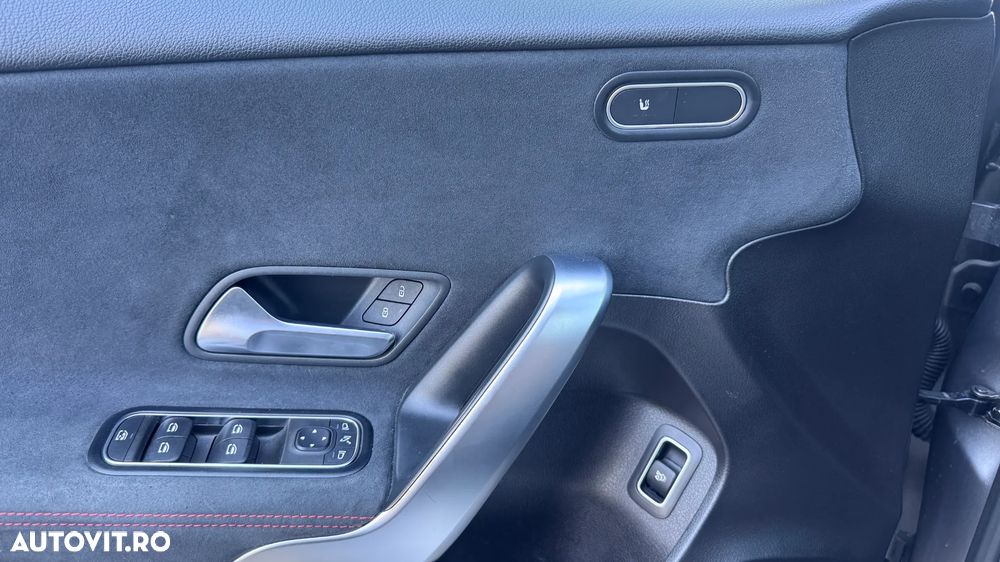 Mercedes-Benz A 180 d Sedan 7G-DCT AMG Line - 11