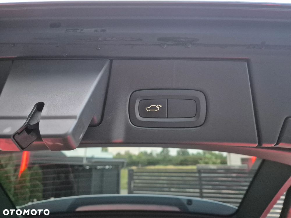 Volvo V90 D4 Geartronic Momentum - 17